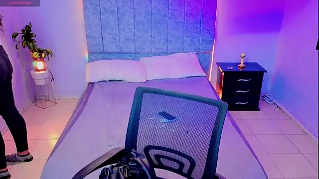 Snapshot of Lana_stone_ chatting on 25, 11, 2025 Lana stone online show from 25, 11, 2025