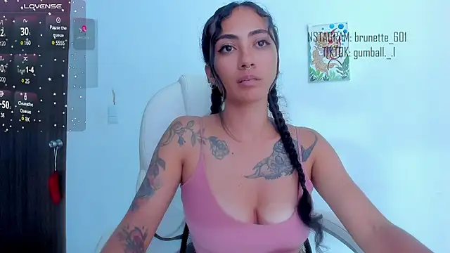 Snapshot of paula_brunette chatting on 4, 1, 2025 paula brunette online show from 4, 1, 2025