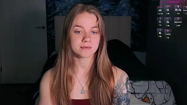 Snapshot of candy_maggie chatting on 14, 5, 2026 candy maggie online show from 14, 5, 2026