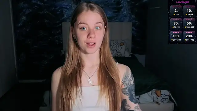 Snapshot of candy_maggie chatting on 26, 5, 2026 candy maggie online show from 26, 5, 2026