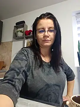 KristenVega online show from 4, 11, 2025