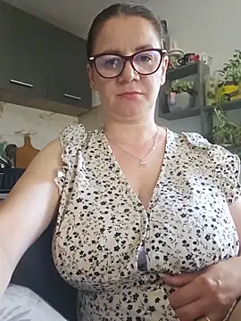 Snapshot of KristenVega chatting on 17, 6, 2026 KristenVega online show from 17, 6, 2026
