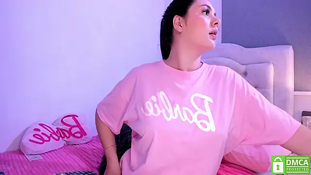 Snapshot of EmilyS__ chatting on 24, 1, 2025 EmilyS online show from 24, 1, 2025