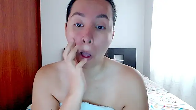 emely sexx20 online show from 24, 11, 2025