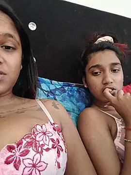 Snapshot of Indianqueen03 chatting on 5, 7, 2026 Indianqueen03 online show from 5, 7, 2026