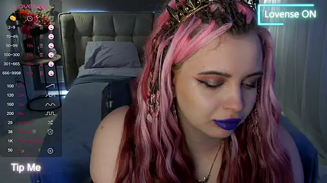 Miss Maya Mils online show from 9, 3, 2025