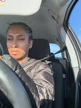 Your Paris online show from 8, 2, 2025