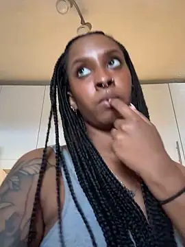 Your Paris online show from 8, 2, 2025