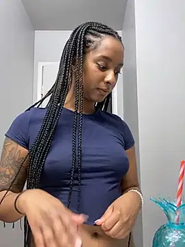 Your Paris online show from 14, 2, 2025