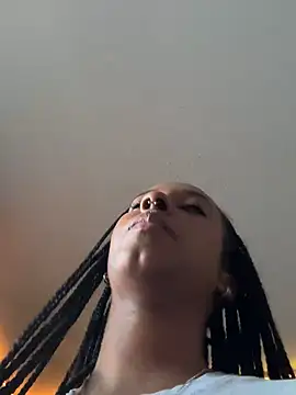 Your Paris online show from 15, 2, 2025