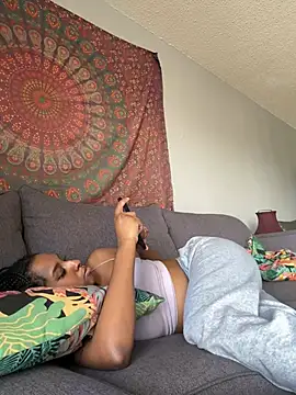 Your Paris online show from 1, 3, 2025