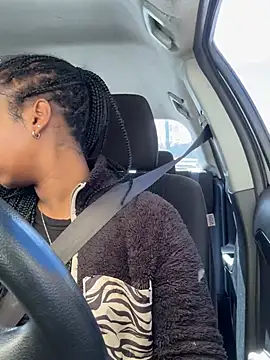 Your Paris online show from 3, 3, 2025