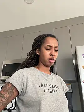 Your Paris online show from 30, 11, 2025