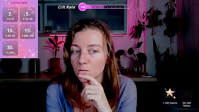 Snapshot of Elly_Helly chatting on 14, 11, 2025 Elly Helly online show from 14, 11, 2025