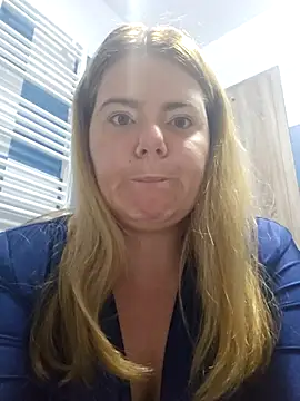 Snapshot of KarlyGray10 chatting on 16, 9, 2025 KarlyGray10 online show from 16, 9, 2025