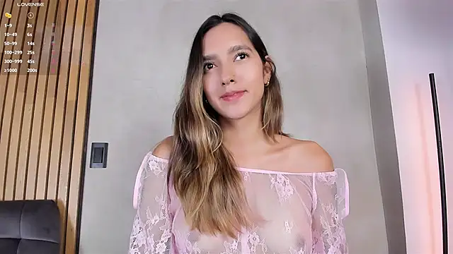 Snapshot of honeyhot69__ chatting on 2, 3, 2025 honeyhot69 online show from 2, 3, 2025