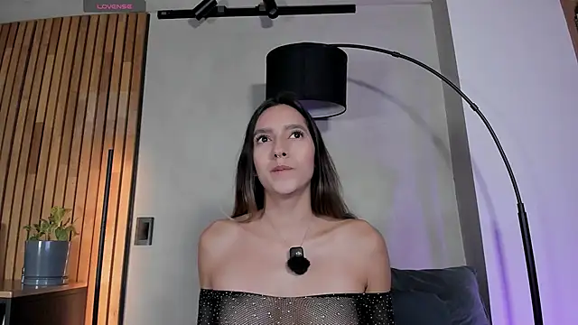 Snapshot of honeyhot69__ chatting on 18, 9, 2025 honeyhot69 online show from 18, 9, 2025