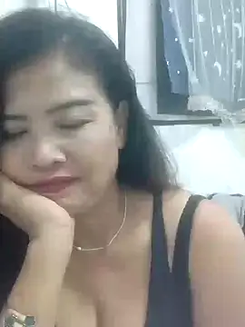 Snapshot of Fon_Bigboobs chatting on 10, 12, 2024 Fon Bigboobs online show from 10, 12, 2024