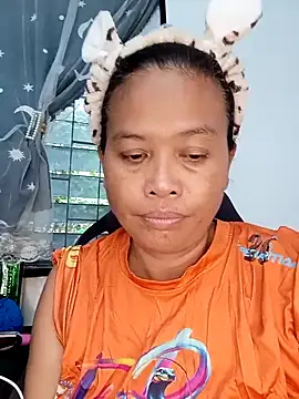 Snapshot of Fon_Bigboobs chatting on 18, 9, 2025 Fon Bigboobs online show from 18, 9, 2025