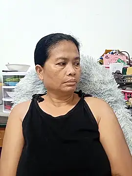 Snapshot of Fon_Bigboobs chatting on 4, 10, 2025 Fon Bigboobs online show from 4, 10, 2025