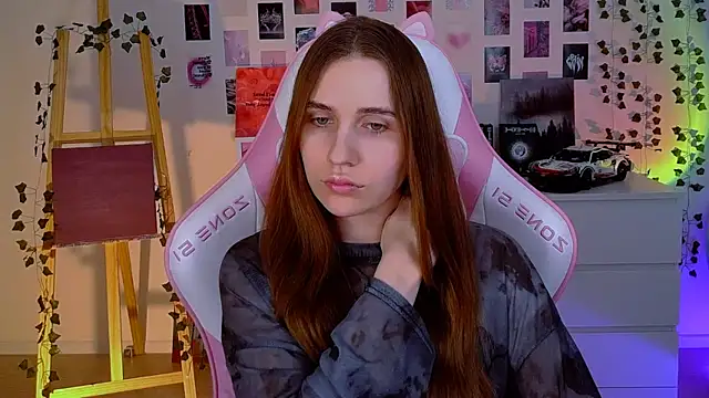 AliceCharmy online show from 24, 2, 2025