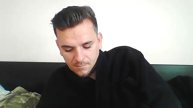 Huge cock22cm online show from 25, 10, 2025