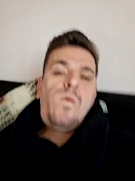 Huge cock22cm online show from 17, 12, 2025