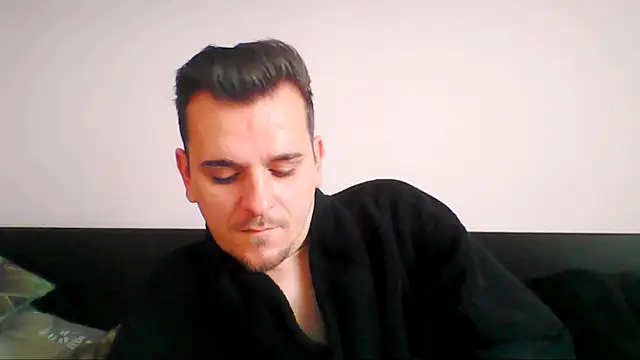 Huge cock22cm online show from 12, 1, 2026