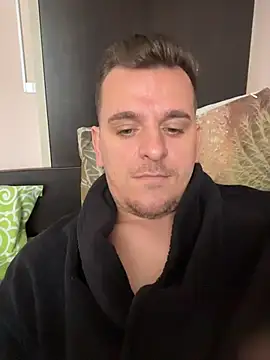 Huge cock22cm online show from 29, 3, 2026