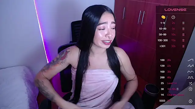 Snapshot of megan_bluee23 chatting on 19, 2, 2025 megan bluee23 online show from 19, 2, 2025