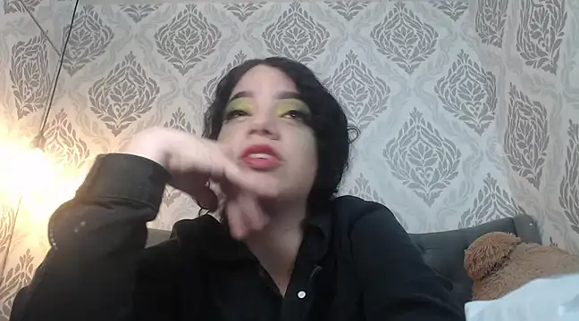 EmmaCowperr online show from 9, 3, 2025