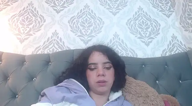 EmmaCowperr online show from 19, 3, 2025