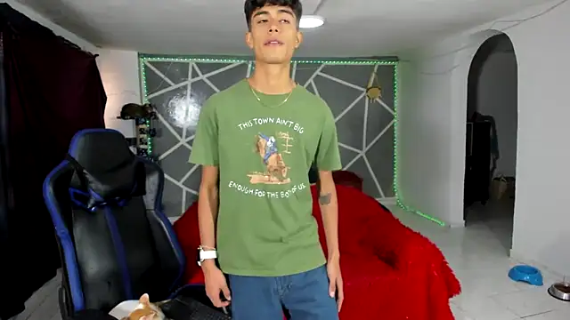 oliverhot2005 online show from 31, 1, 2025