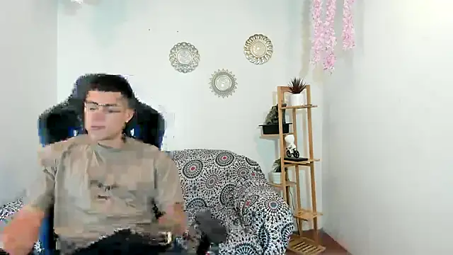 oliverhot2005 online show from 20, 9, 2025