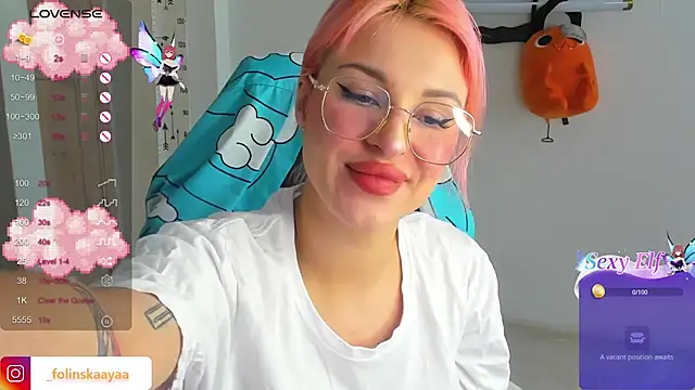 Snapshot of folinskayyya chatting on 17, 12, 2024 folinskayyya online show from 17, 12, 2024