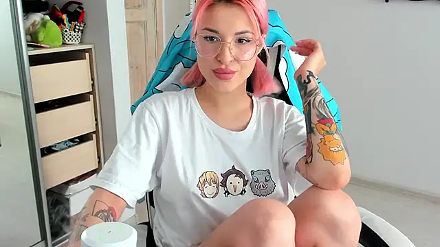 Snapshot of folinskayyya chatting on 29, 1, 2025 folinskayyya online show from 29, 1, 2025