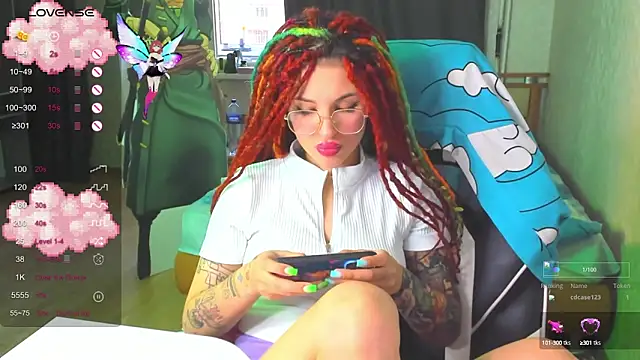 Snapshot of folinskayyya chatting on 10, 9, 2025 folinskayyya online show from 10, 9, 2025