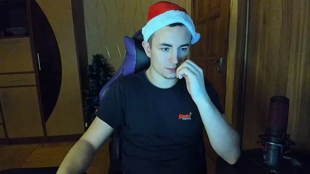 Snapshot of bigmark033 chatting on 23, 12, 2024 bigmark033 online show from 23, 12, 2024