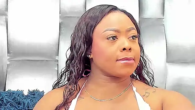 CamilaBenitez online show from 28, 10, 2025