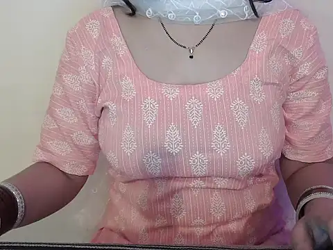 Snapshot of AMBIKA-MISHRA99 chatting on 2, 11, 2025 AMBIKA-MISHRA99 online show from 2, 11, 2025