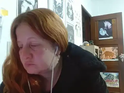 Snapshot of ViioletaMora chatting on 10, 7, 2026 ViioletaMora online show from 10, 7, 2026