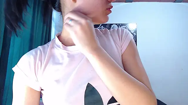 Snapshot of Ariel_Zeo1 chatting on 5, 12, 2024 Ariel Zeo1 online show from 5, 12, 2024