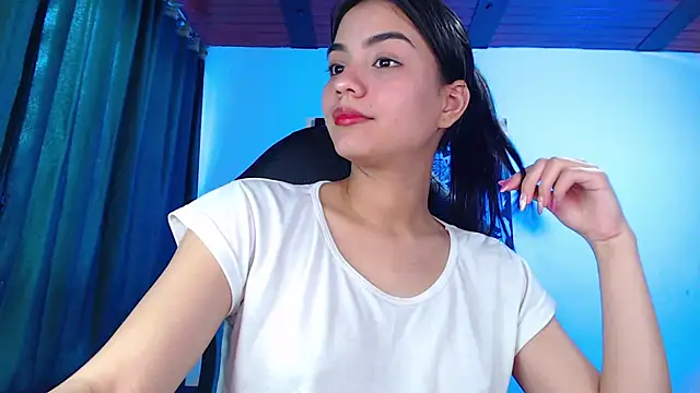 Snapshot of Ariel_Zeo1 chatting on 17, 12, 2024 Ariel Zeo1 online show from 17, 12, 2024