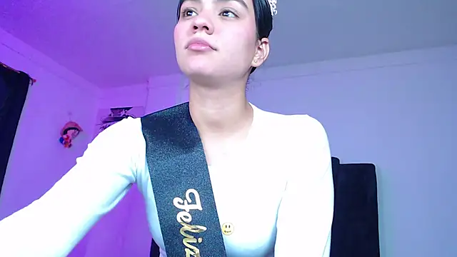 Snapshot of Ariel_Zeo1 chatting on 13, 11, 2025 Ariel Zeo1 online show from 13, 11, 2025