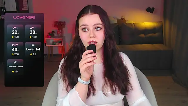 sensual me online show from 27, 2, 2025