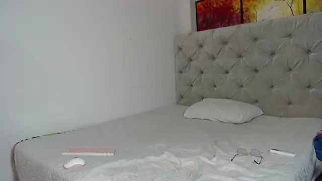 Snapshot of Melody_phillips2 chatting on 19, 1, 2025 Melody phillips2 online show from 19, 1, 2025