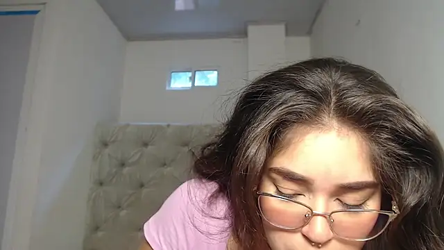 Snapshot of Melody_phillips2 chatting on 16, 10, 2025 Melody phillips2 online show from 16, 10, 2025