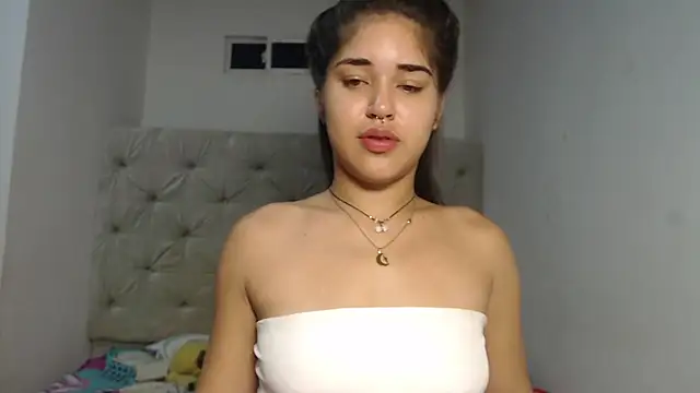 Snapshot of Melody_phillips2 chatting on 19, 10, 2025 Melody phillips2 online show from 19, 10, 2025