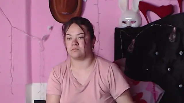 NikkiRous  online show from 24, 1, 2025