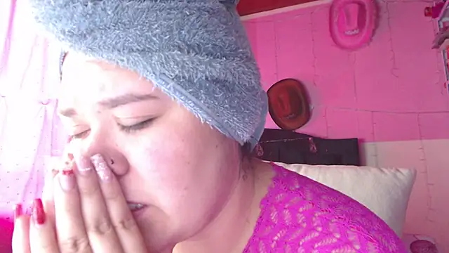 NikkiRous  online show from 18, 1, 2026